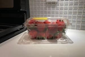 can you ripen strawberries on the counter