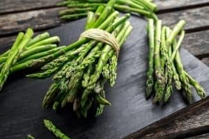 This Is How Long You Can Keep Fresh Asparagus