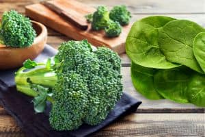 Spinach vs Broccoli: Which is Better? A Complete Comparison