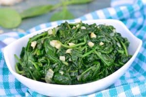 Spinach and lettuce side dish
