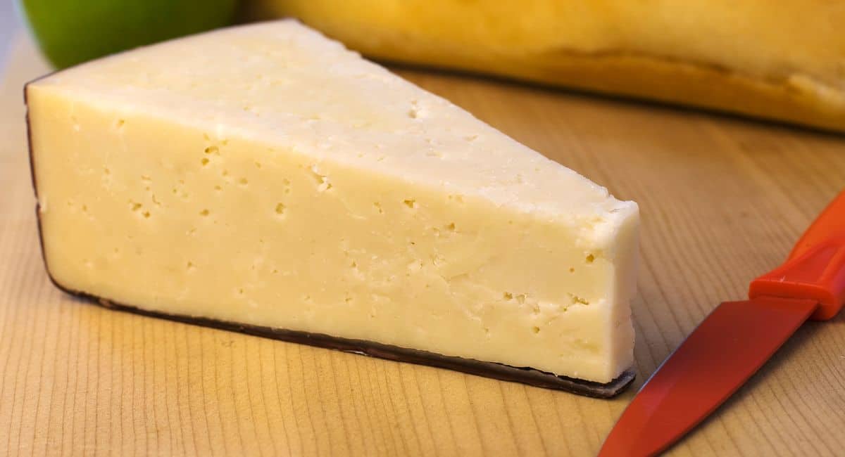 Asiago D'allevo cheese.
